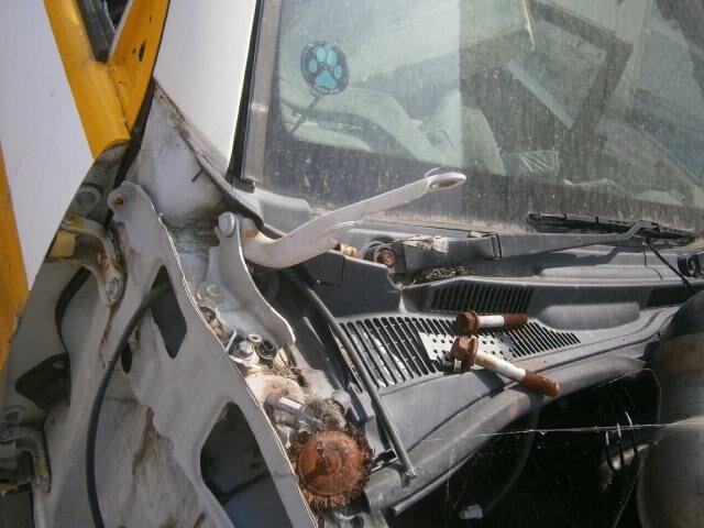 Решетка под лобовое стекло Тойота Хайлюкс Сурф в Сызрани 29488