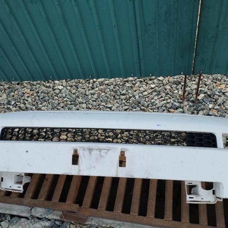Решетка радиатора Тойота ББ в Сызрани 87560